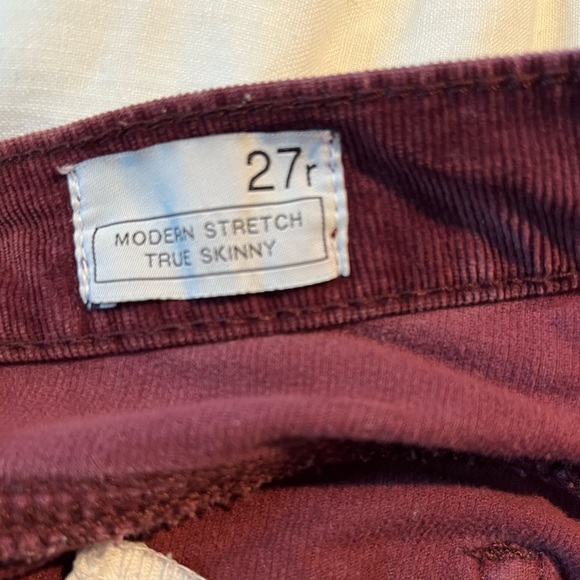 Gap Burgundy Corduroy Low-Rise Skinny Pants - Picture 3 of 5